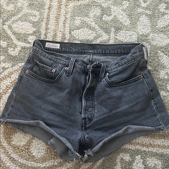 Levi's Charcoal Denim High-Waisted Shorts - Picture 1 of 3